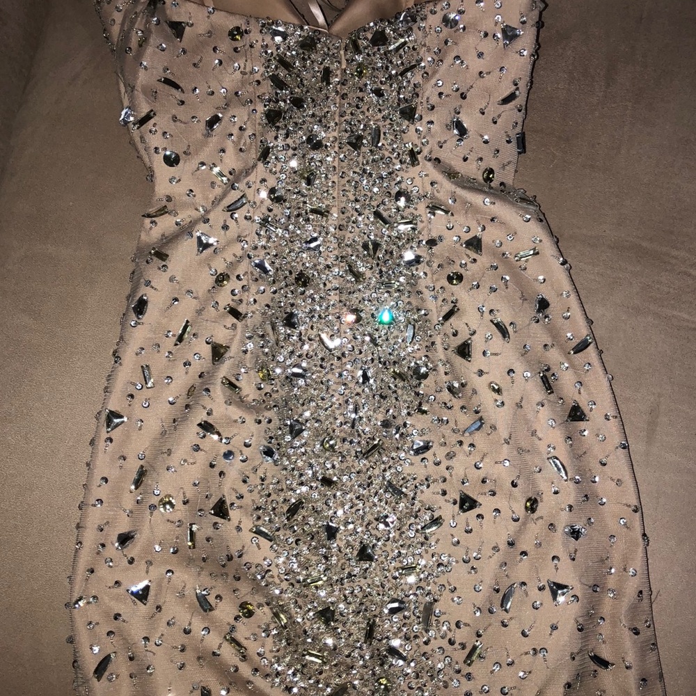Dress - Picture 2 of 6